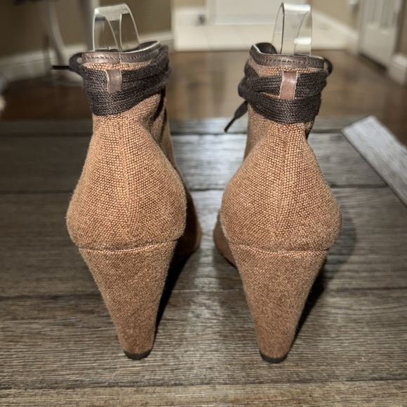 Joie I Will Survive Wedge Bootie - Picture 4 of 9